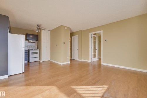 905 10150 117 Street, Edmonton, AB - Indoor Photo Showing Other Room