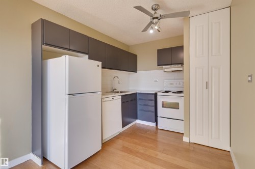 905 10150 117 Street, Edmonton, AB - Indoor Photo Showing Kitchen