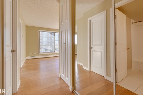 905 10150 117 Street, Edmonton, AB - Indoor Photo Showing Other Room