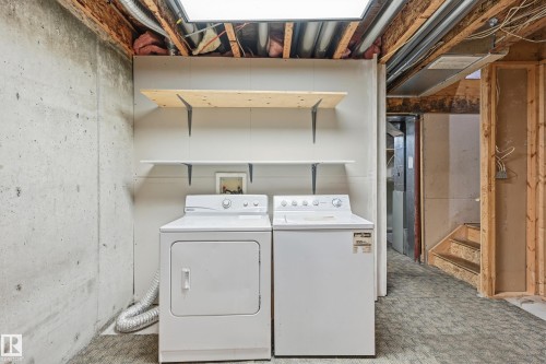11727 83 Street, Edmonton, AB - Indoor Photo Showing Laundry Room