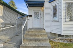 Welcome to 11727 83 ST NW - 