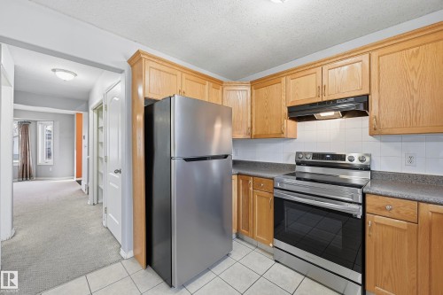 11727 83 Street, Edmonton, AB - Indoor Photo Showing Kitchen