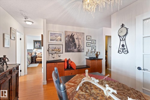1002 9923 103 Street, Edmonton, AB - Indoor Photo Showing Dining Room