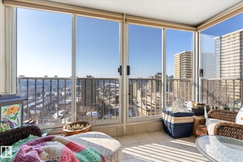 1002 9923 103 Street, Edmonton, AB - Indoor