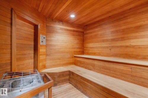 1002 9923 103 Street, Edmonton, AB - Indoor Photo Showing Other Room