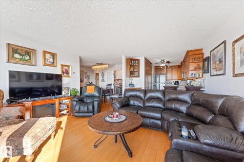 1002 9923 103 Street, Edmonton, AB - Indoor Photo Showing Living Room