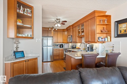 1002 9923 103 Street, Edmonton, AB - Indoor Photo Showing Other Room