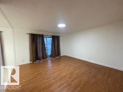 13123 31 Street, Edmonton, AB - Indoor Photo Showing Other Room