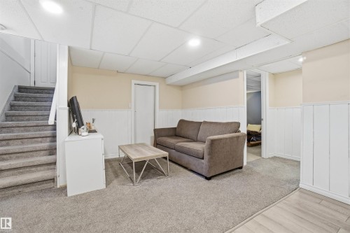 5208 90 Avenue, Edmonton, AB - Indoor