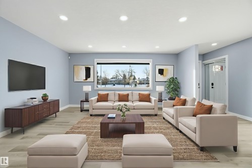 5208 90 Avenue, Edmonton, AB - Indoor Photo Showing Living Room