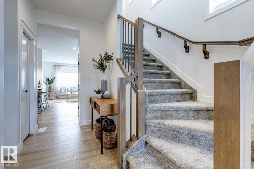 301 Juniper Cove, Leduc, AB - Indoor Photo Showing Other Room