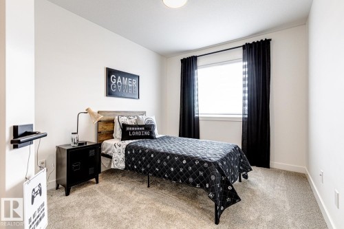 301 Juniper Cove, Leduc, AB - Indoor Photo Showing Bedroom