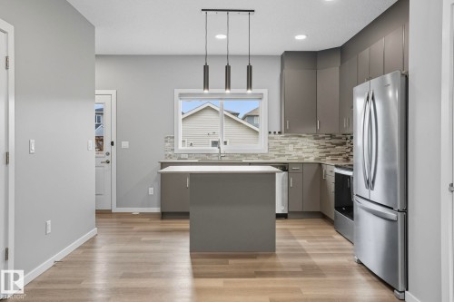 2007 160 Street, Edmonton, AB - Indoor Photo Showing Kitchen
