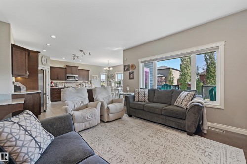 9 Viceroy Crescent, Olds, AB - Indoor Photo Showing Living Room