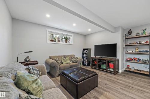 9 Viceroy Crescent, Olds, AB - Indoor