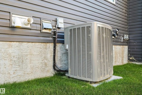 9 Viceroy Crescent, Olds, AB - Outdoor