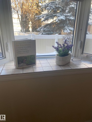 7721 37 Avenue, Edmonton, AB - Indoor Photo Showing Other Room