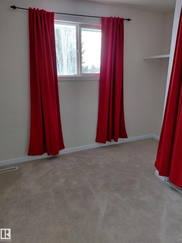 7721 37 Avenue, Edmonton, AB - Indoor