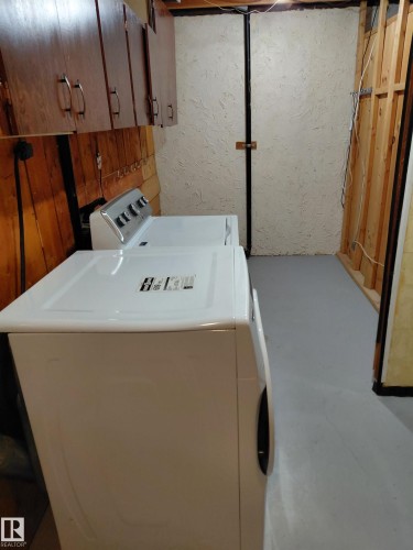 7721 37 Avenue, Edmonton, AB - Indoor Photo Showing Laundry Room