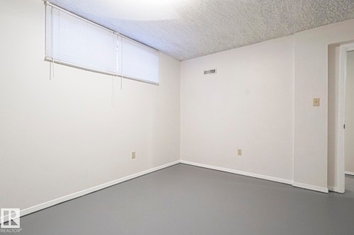 13419 102 Street, Edmonton, AB - Indoor Photo Showing Other Room