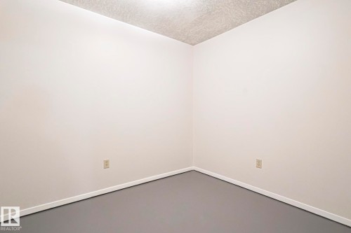 13419 102 Street, Edmonton, AB - Indoor Photo Showing Other Room