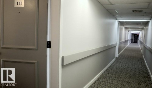 111 5125 Riverbend Road, Edmonton, AB - Indoor Photo Showing Other Room