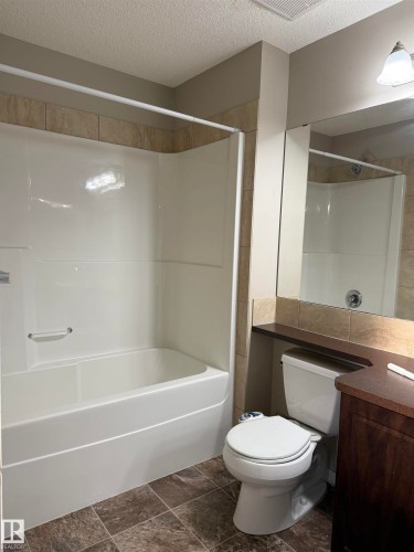 1432 72 Street, Edmonton, AB - Indoor Photo Showing Bathroom