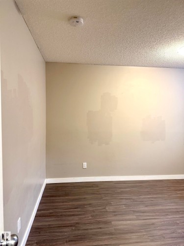1432 72 Street, Edmonton, AB - Indoor Photo Showing Other Room