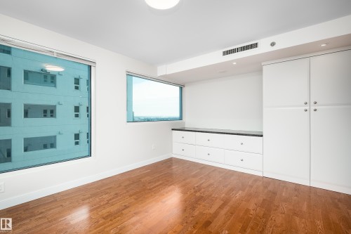 1402 10731 Saskatchewan Drive, Edmonton, AB - Indoor Photo Showing Other Room