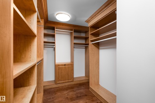 1402 10731 Saskatchewan Drive, Edmonton, AB - Indoor