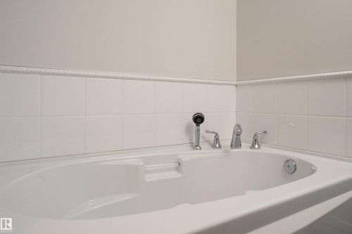1402 10731 Saskatchewan Drive, Edmonton, AB - Indoor Photo Showing Bathroom