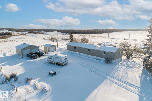 57303 RANGE ROAD 42  Rural Lac Ste. Anne County, AB T0E 0J0