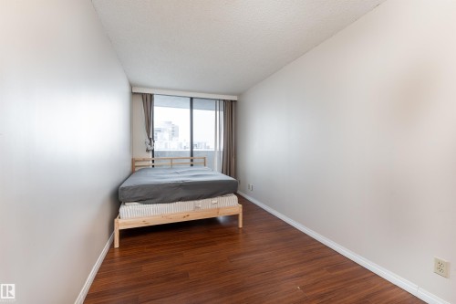 702 8340 Jasper Avenue, Edmonton, AB - Indoor Photo Showing Bedroom