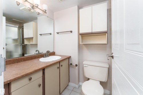 702 8340 Jasper Avenue, Edmonton, AB - Indoor Photo Showing Bathroom