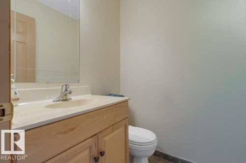 5004 144 Street, Edmonton, AB - Indoor Photo Showing Bathroom