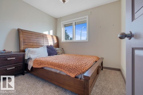5004 144 Street, Edmonton, AB - Indoor Photo Showing Bedroom