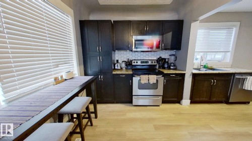 12903 119A Avenue, Edmonton, AB - Indoor Photo Showing Kitchen