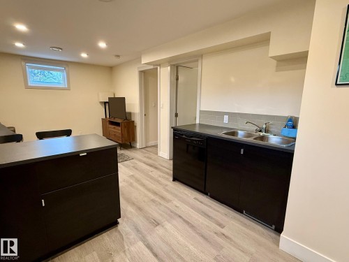 12903 119A Avenue, Edmonton, AB - Indoor