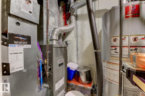 2326 29A Avenue, Edmonton, AB - Indoor Photo Showing Basement