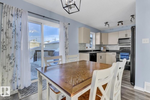 2326 29A Avenue, Edmonton, AB - Indoor