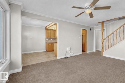 48 Amberly Court, Edmonton, AB - Indoor Photo Showing Other Room