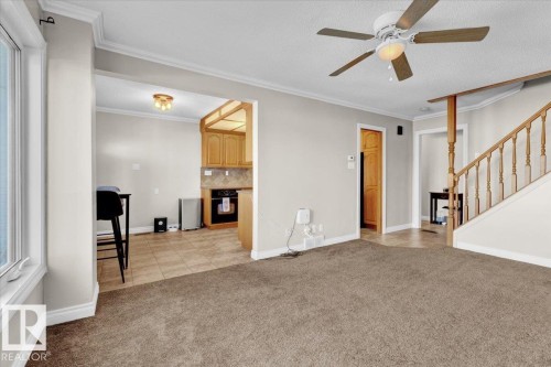 48 Amberly Court, Edmonton, AB - Indoor Photo Showing Other Room
