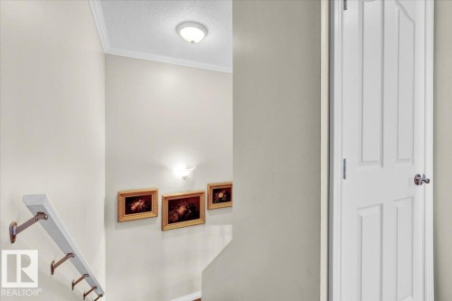 48 Amberly Court, Edmonton, AB - Indoor Photo Showing Other Room