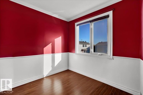 48 Amberly Court, Edmonton, AB - Indoor Photo Showing Other Room