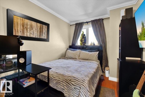 48 Amberly Court, Edmonton, AB - Indoor Photo Showing Bedroom