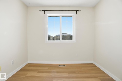 3014 31 Avenue, Edmonton, AB - Indoor Photo Showing Other Room