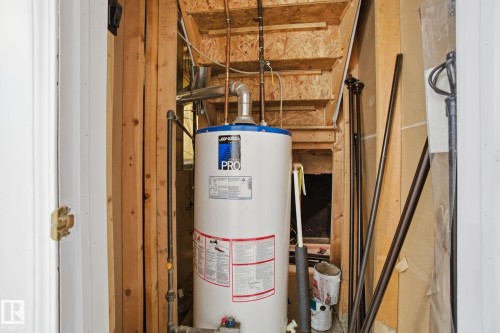 3014 31 Avenue, Edmonton, AB - Indoor Photo Showing Basement