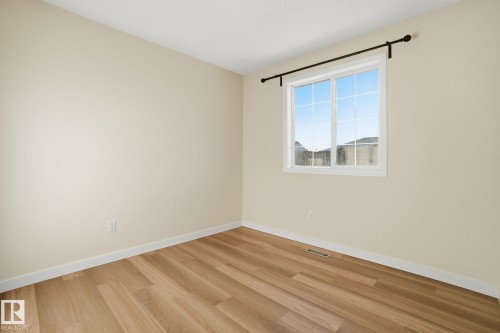 3014 31 Avenue, Edmonton, AB - Indoor Photo Showing Other Room