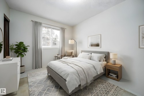 18246 91 Avenue, Edmonton, AB - Indoor Photo Showing Bedroom