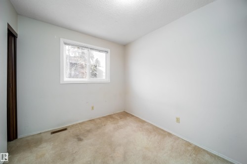 18246 91 Avenue, Edmonton, AB - Indoor Photo Showing Other Room